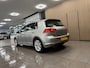 Volkswagen Golf 1.0 TSI Comfortline * Navigatie / Parkeersensoren / Cruise control / NL Auto *