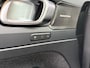 Volvo EX40 Single Motor Extended Range Plus Europa 82 kWh Europa | Harman/Kardon | Power Seats | BLIS | Adaptive Cruise Control | Stoelverwarming voor & achter | Stuurverwarming | Warmtepomp | Getint Glas |
