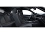 Peugeot e-2008 Business | Climate Control | Dashboard in zacht materiaal met carboneffect en hoogglans zwarte sierstrip | Extra getinte achterste zijruiten en achterruit