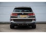 BMW X5 xDrive50e | SOH 91% | Uniek | M Sport | Pano | H&K | Massage | Trekhaak | 22 inch | NL auto |