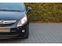 Opel Zafira Tourer 1.4T Cosmo 140 pk Automaat | 7-persoons Ecc | Camera | Panoramadak | Trhk | Pdc | Sportzetels | Navi| Dealeronderhouden