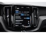 Volvo XC60 T6 350PK Automaat Plug-in hybrid AWD Plus Dark Panoramadak/ Cruise control/ Achteruitrijcamera/ Elektrisch bedienbare stoelen met geheugen/ Moritz leder/ Google infotainment/ Apple carplay/ Android auto/
