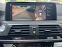 BMW X3 xDrive30e M-Sport Trekhaak Head Up Display Rondzicht Camera Adaptieve Led Koplampen Sfeerverlichting Navigatie Life Cockpit Professional 20 Inch Velgen Extra Getint Glas Apple Carplay Android Auto DAB Hoogglans Shadow Line Plug In Hybride 1e Eigenaar