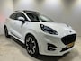 Ford Puma 1.0 EcoBoost Hybrid ST-Line X | Navigatie/Android/Apple Carplay | LM Velgen 18" | Elektrisch Glazen Panoramadak | Voorstoelen/Stuur/Voorruit Verwarmd | Cruise Control Adaptief | Airco |