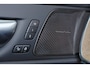 Volvo XC60 T6 Recharge AWD Ultra Dark - Luchtvering - Panorama/schuifdak - IntelliSafe Assist & Surround - 360º Camera - Harman/Kardon audio - Adaptieve LED koplampen - Verwarmde voorstoelen, stuur & achterbank - Parkeersensoren voor & achter - Elektr. bedienb. voorstoelen met geheugen - Head up display - Draadloze tel. lader - Elektr. inklapbare trekhaak - 20' LMV