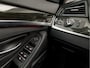 BMW 5-Serie 520i Luxury Sport 184Pk Automaat (SCHUIFDAK, VIRTUAL COCKPIT, NAVIGATIE, MEMORY SEATS, LEDER, STOELVERWARMING, XENON, NIEUWE APK, NIEUWSTAAT)