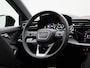 Audi A3 Sportback 40 TFSI e S edition l Adaptive cruise control l Glazen panoramadak l Stoelverwarming l Airco l Sonos premium 3D l Achteruitrijcamera l Head-up display l Optiekpakket zwart plus l Matrix koplampen l Lichtpakket ambient lighting