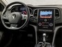 Renault Megane Estate 1.2 TCe Sport Automaat (APPLE CARPLAY, NAVIGATIE, CLIMATE, KEYLESS, STOELVERWARMING, SPORTSTOELEN, PARKEERSENSOREN, CRUISE, LM VELGEN, NIEUWSTAAT)
