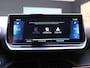 Peugeot e-2008 SUV Allure 50 kWh | Schuifdak | Keyless Entry | Stoelverwarming | 18 inch Velgen