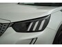 Peugeot e-2008 EV GT Pack 50 kWh 3 Fase | Adaptieve Cruise Control | Elektrisch Panoramadak | Stoelverwarming | Keyless | Parkeer Camera | Navigatie |