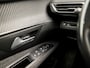 Peugeot 5008 1.2 PureTech Sport 7 Persoons Automaat (APPLE CARPLAY, GROOT NAVI, 360 CAMERA, TREKHAAK, GETINT GLAS, SPORTSTOELEN, CRUISE, LANE ASSIST, NIEUWE APK, NIEUWSTAAT)