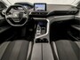 Peugeot 5008 1.2 PureTech Sport 7 Persoons Automaat (APPLE CARPLAY, GROOT NAVI, 360 CAMERA, TREKHAAK, GETINT GLAS, SPORTSTOELEN, CRUISE, LANE ASSIST, NIEUWE APK, NIEUWSTAAT)