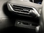 Peugeot 5008 1.2 PureTech Sport 7 Persoons Automaat (APPLE CARPLAY, GROOT NAVI, 360 CAMERA, TREKHAAK, GETINT GLAS, SPORTSTOELEN, CRUISE, LANE ASSIST, NIEUWE APK, NIEUWSTAAT)