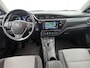 Toyota Auris Touring Sports 1.8 Hybrid Black Edition | NL dealeronderhouden | PDC | Trekhaak |