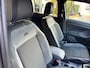 Volkswagen T-Cross 1.5 TSI STYLE BNS  R-LINE van binnen en buiten