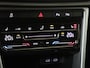 Volkswagen T-Roc 1.0 TSI Life Business | Parkeerassistent | Digital cockpit Pro | Dodehoek detectie | Adaptieve cruise control | Achteruitrijcamera | Stoelverwarming | Navigatie |
