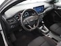 Ford Focus Wagon 1.0 EcoBoost Hybrid ST Line | Navigatie | Parkeercamera | Climate Control | Cruise control | Draadloos Carplay & Android Auto | Inklapbare spiegels