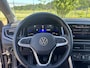 Volkswagen Polo 1.0 TSI Life 95 PK DSG | Apple Carplay | Adaptive cruise control | Travel assist | Multimedia pakket | Comfort pakket | Deep Black | Regensensor | Start/stop systeem |