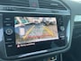 Volkswagen Tiguan 1.5 TSI ACT Highline Business R | Trekhaak | Pano | Stoelverwarming | Dodehoek Detector