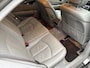 Mercedes-Benz E-klasse 240 Elegance / AUTOMAAT / LEER / NAVI / CRUISE