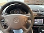 Mercedes-Benz E-klasse 240 Elegance / AUTOMAAT / LEER / NAVI / CRUISE