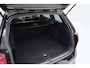 Volkswagen Golf Variant 2.0 TSI R | Panoramadak | 300 PK | CarPlay | Camera | Stoelverwarming | Dynaudio |