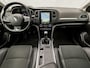 Renault Megane Estate 1.2 TCe Bose Sport (APPLE CARPLAY, GROOT NAVI, BOSE AUDIO, LEDER, CAMERA, KEYLESS, SFEERVERLICHTING, SPORTSTOELEN, TREKHAAK, GETINT GLAS, LM VELGEN, NIEUWSTAAT)
