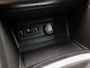 Renault Megane Estate 1.2 TCe Bose Sport (APPLE CARPLAY, GROOT NAVI, BOSE AUDIO, LEDER, CAMERA, KEYLESS, SFEERVERLICHTING, SPORTSTOELEN, TREKHAAK, GETINT GLAS, LM VELGEN, NIEUWSTAAT)