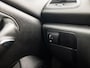 Renault Megane Estate 1.2 TCe Bose Sport (APPLE CARPLAY, GROOT NAVI, BOSE AUDIO, LEDER, CAMERA, KEYLESS, SFEERVERLICHTING, SPORTSTOELEN, TREKHAAK, GETINT GLAS, LM VELGEN, NIEUWSTAAT)