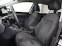 Volkswagen Golf 1.5 eTSI Style | Stoelverwarming | Trekhaak | Camera | Stuurverwarming | Memory | Sfeerverlichting | Carplay | Navigatie | Adaptive cruise | Parkeerhulp | Climate control