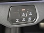 Volkswagen ID.4 Pro 77 kWh | Achteruitrijcamera | SoH 89%| Stoelverwarming | Luxe bekleding | Adaptieve cruise control | Navigatie | CarPlay | Sfeerverlichting |