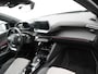 Peugeot e-2008 EV GT Pack 50 kWh | SoH 92,5% | Apple Carplay | Navigatie | Achteruitrij camera | Sportstoelen | Voorstoelen verwarmd | Parkeersensoren voor en achter |