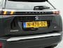 Peugeot e-2008 EV GT Pack 50 kWh | SoH 92,5% | Apple Carplay | Navigatie | Achteruitrij camera | Sportstoelen | Voorstoelen verwarmd | Parkeersensoren voor en achter |