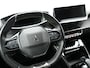 Peugeot e-2008 EV GT Pack 50 kWh | SoH 92,5% | Apple Carplay | Navigatie | Achteruitrij camera | Sportstoelen | Voorstoelen verwarmd | Parkeersensoren voor en achter |