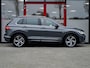 Volkswagen Tiguan 1.4 TSI eHybrid R-Line Business+ | 360 Camera | Rundleder | Memory Seats | Dode Hoek Detectie | Stoelverwarming | Stuurwiel Verwarmd | Virtual Cockpit | Climate Control | LED Koplampen | IQ Light | Metallic Lak | Privacy Glas |