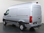 Mercedes-Benz Sprinter 319 CDI L2 H2 Select 4x4 | 3 zits | LED | Stoelverwarming | Dubbele Schuifdeur L + R | Achteruitrijcamera | Automaat | Trekhaak | Vloer en Wand Betimmering | Parkeersensoren | 4WD | 4MATIC |