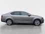 Skoda Octavia 1.0 TSI Greentech Style Business | 1e Eigenaar | Panoramadak | Trekhaak | Stoelverwarming | Navigatie | CANTON Sound | 12 maanden garantie! |