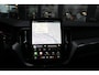 Volvo XC60 2.0 T8 hybrid AWD Plus Dark Pano Memory H&K 360 ACC keyless 21” Bliss Stuurverwarming