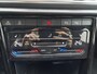 Volkswagen T-Roc 1.0 TSI R-Line Achteruitrijcamera 'Rear View' / LED Plus verlichting / Navigatie / R-Line /