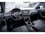Volkswagen T-Roc 1.0 TSI Style | Cruise control adaptief | DAB ontvanger | Elektrisch glazen panorama-dak