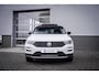 Volkswagen T-Roc 1.0 TSI Style | Cruise control adaptief | DAB ontvanger | Elektrisch glazen panorama-dak