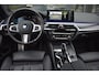 BMW 5-Serie Touring 520i M-Sport | LASERLIGHT | NAP | DEALER ONDERHOUDEN | APPLE CARPLAY | ANDRIOD AUTO | SFEERVERLICHTING