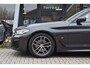 BMW 5-Serie Touring 520i M-Sport | LASERLIGHT | NAP | DEALER ONDERHOUDEN | APPLE CARPLAY | ANDRIOD AUTO | SFEERVERLICHTING