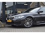 BMW 5-Serie Touring 520i M-Sport | LASERLIGHT | NAP | DEALER ONDERHOUDEN | APPLE CARPLAY | ANDRIOD AUTO | SFEERVERLICHTING