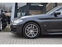 BMW 5-Serie Touring 520i M-Sport | LASERLIGHT | NAP | DEALER ONDERHOUDEN | APPLE CARPLAY | ANDRIOD AUTO | SFEERVERLICHTING