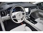 Volvo V60 T6 350pk AWD Plus Bright | 19'' | Schuifdak | Head-up | Getint g