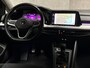 Volkswagen Golf Variant 1.0 TSI Sport (APPLE CARPLAY, GROOT NAVI, CLIMATE, PARKEERSENSOREN, KEYLESS, SPORTSTOELEN, GETINT GLAS, SFEERVERLICHTING, NIEUWSTAAT)