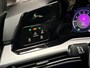 Volkswagen Golf Variant 1.0 TSI Sport (APPLE CARPLAY, GROOT NAVI, CLIMATE, PARKEERSENSOREN, KEYLESS, SPORTSTOELEN, GETINT GLAS, SFEERVERLICHTING, NIEUWSTAAT)