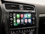 Volkswagen Golf 1.0 TSI Highline Sportline (SCHUIFDAK, APPLE CARPLAY, GROOT NAVI, CLIMATE, LED KOPLAMPEN, STOELVERWARMING, ALCANTARA, DYNAMISCHE KNIPPERLICHTEN, ADAPTIVE CRUISE, NIEUWSTAAT)