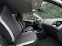 Toyota Aygo 1.0 VVT-i X-PLAY, TEAM-DEUTSCHLAND, OPEN DAK, NAVI, CAMERA, CLIMATE CONTROL, KEYLESS, LED, PDC, DAB, LICHTMETAAL 15"